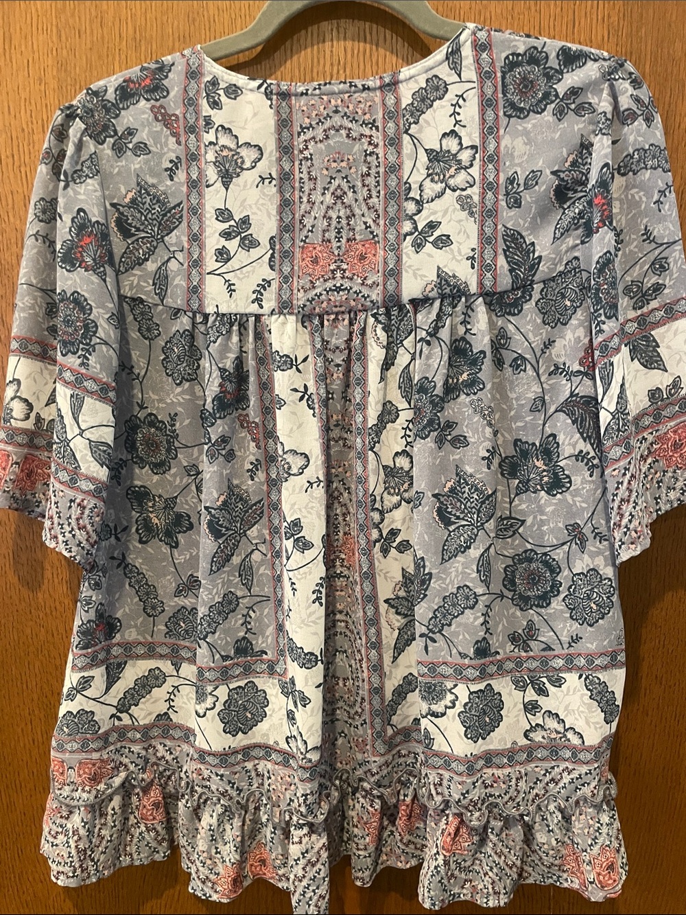 Knox Rose Floral Patchwork Blouse in Blue, White, Rust M51 - Picture 11 of 11
